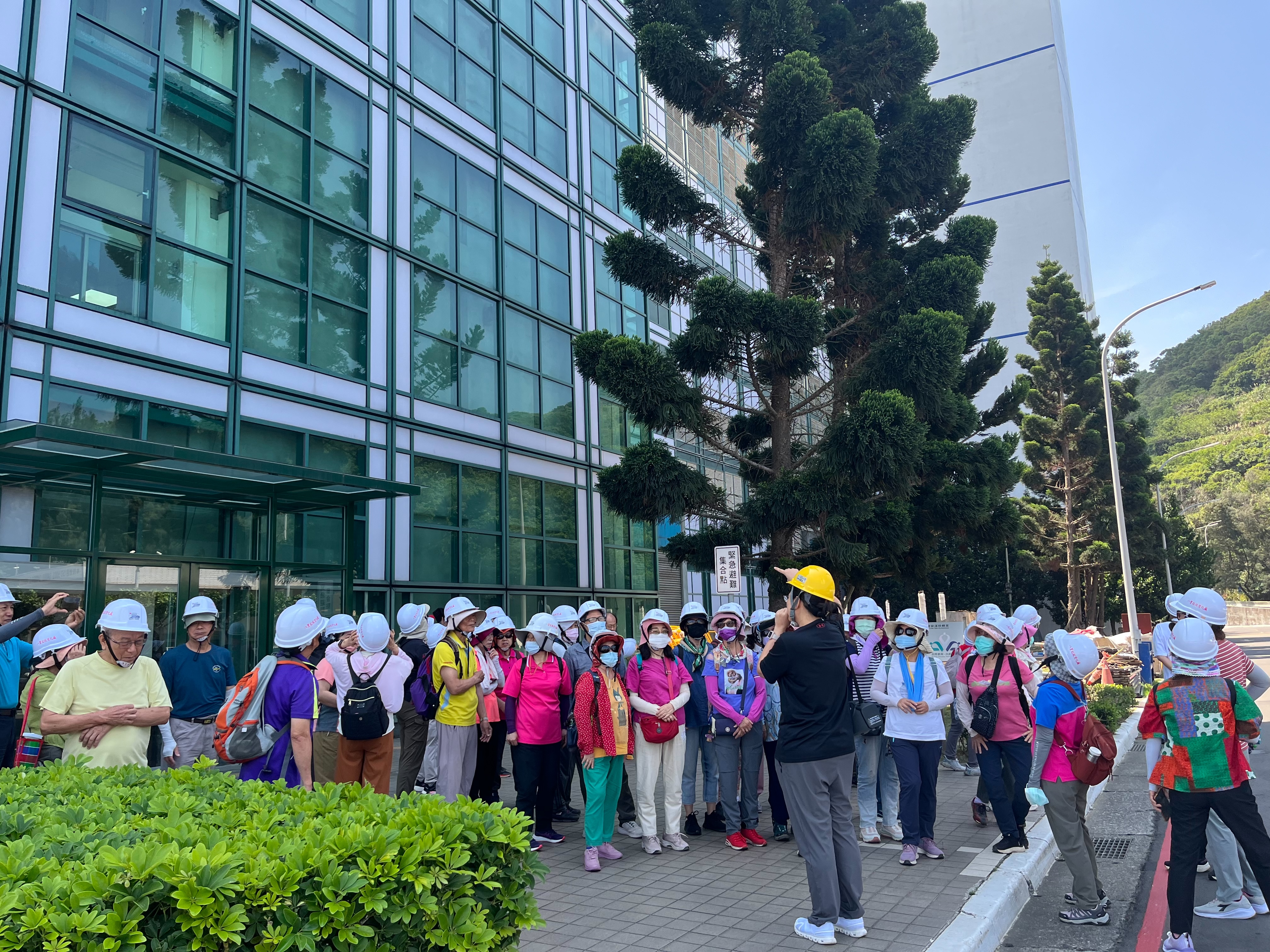 LINE_ALBUM_2026年5月25日林口東湖國小5年1班垃圾分類環保課程_260525_8.jpg